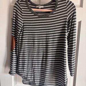 OVI Women's Gray Striped Top with Brown Patches Size Small